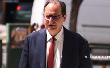 Χρήστος Σπίρτζης: Δεν αποδέχεται την έδρα μετά την παραίτηση Καραμέρου