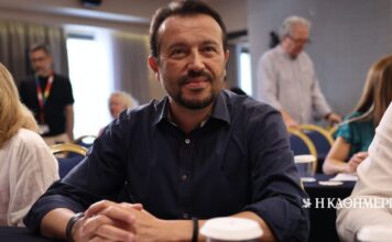 Νίκος Παππάς στην Κεντρική Επιτροπή: «Ο ΣΥΡΙΖΑ είναι εδώ, όρθιος»