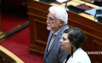 ΣΥΡΙΖΑ: Ορκίστηκαν στη Βουλή οι Θεοδώρα Ακριώτου και Ιωάννης Καριπίδης