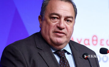 Εντός και Εκτός: Στην ολομέλεια η συζήτηση για την αναθεώρηση