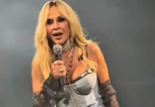 Αγνώριστη η Άννα Βίσση: Έκοψε τα μαλλιά της αγορέ και της πάνε απίστευτα