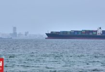 Τραμπ: Ή ανοίγουν τα στενά του Ορμούζ ή το Ιράν θα δεχτεί πολύ δυνατά πλήγματα