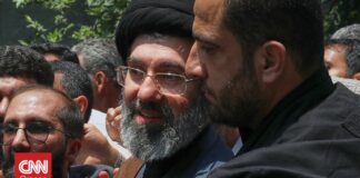 Τραμπ για Μοτζταμπά Χαμενεΐ: «Δεν νομίζω ότι είναι νεκρός, αλλά είναι πολύ σοβαρά τραυματισμένος»