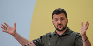 Στην Ουκρανία η ώρα του απολογισμού μοιάζει κοντά – Εν μέσω πολέμου, σκανδάλων και πολιτικού χάους