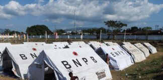 Στους 53 οι νεκροί από τον σεισμό στην Ινδονησία – Χιλιάδες άνθρωποι έχουν ανάγκη από επείγουσα βοήθεια