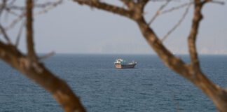 Axios: Η μυστική επιχείρηση των ΗΠΑ στα Στενά του Ορμούζ – «Περνάνε έως 10 εκατ. βαρέλια πετρελαίου τη μέρα»