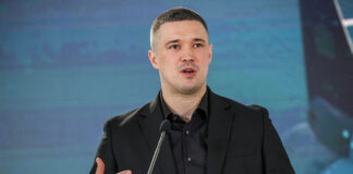Ουκρανία: Σκληρή αντιπολίτευση από τον Φεντόροφ – Aπαιτεί από τον Ζελένσκι εξηγήσεις για τη διαφθορά
