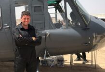 «Θαύμα η διάσωσή του», λέει η οικογένεια του Βρετανού πιλότου που σώθηκε από τη σύγκρουση των ελικοπτέρων στην Ψάθα