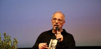 Η απάντηση του Θανάση Αυγερινού μετά τη διαγραφή του από την Καρυστιανού