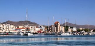 Κατασβέστηκε φωτιά σε κουζίνα ξενοδοχείου στην Αίγινα