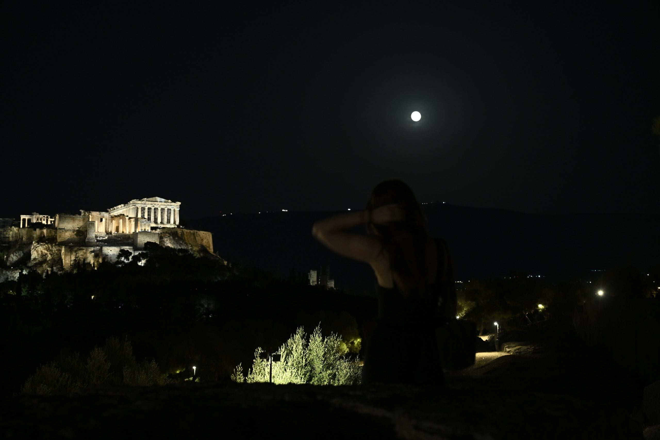 ΑΥΓΟΥΣΤΙΑΤΙΚΗ ΠΑΝΣΕΛΗΝΟΣ ΑΠΟ ΤΟΝ ΛΟΦΟ ΤΗΣ ΠΝΥΚΑ