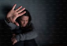 Συνελήφθη 50χρονος καθηγητής για σχέση με ανήλικη και κατοχή υλικού παιδικής πορνογραφίας