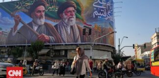 Μία συμφωνία μονίμως στο παραπέντε – Οι όροι του Ιράν, οι απειλές των ΗΠΑ και το απρόβλεπτο Ισραήλ