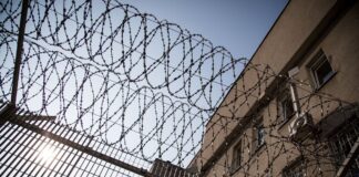 Βασανιστήρια και σεξουαλική κακοποίηση καταγγέλλουν Ουκρανοί κατά τη διάρκεια της κράτησής τους στη Ρωσία
