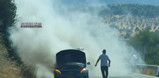 Αργολίδα: Πυρκαγιά έκαψε ολοσχερώς πολυτελές αυτοκίνητο