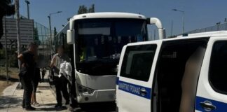 Ταυτοποιήθηκε η 48χρονη οδηγός λεωφορείου που έκανε επικίνδυνη αναστροφή στη Λεωφόρο Αθηνών-Σουνίου