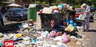 Ιταλία: Κέρδισε το Λόττο 1 εκατ. ευρώ, αλλά το πέταξε – Πώς το βρήκαν εργαζόμενοι καθαριότητας