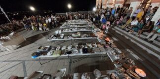 Ναύπλιο: Αναβίωσε και φέτος το έθιμο με τις εκατοντάδες φανουρόπιτες, τάμα στον Άγιο Φανούριο