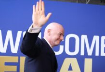 Στον «αέρα» το σχέδιο Ινφαντίνο για το Μουντιάλ μετά τις απειλές για μποϊκοτάζ