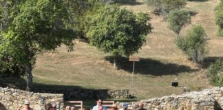 Στις Πρέσπες η υπουργός Πολιτισμού – Νέα έργα για την προστασία και την ανάδειξη της πολιτιστικής κληρονομιάς