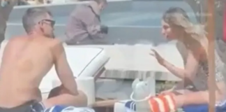 Έγιναν βούκινο χωρίς να το καταλάβουν: Οικονομάκου και Τσερέλα “πλακώθnκαν” στις ξαπλώστρες και έγιναν βούκινο σε όλο τον Κόσμο