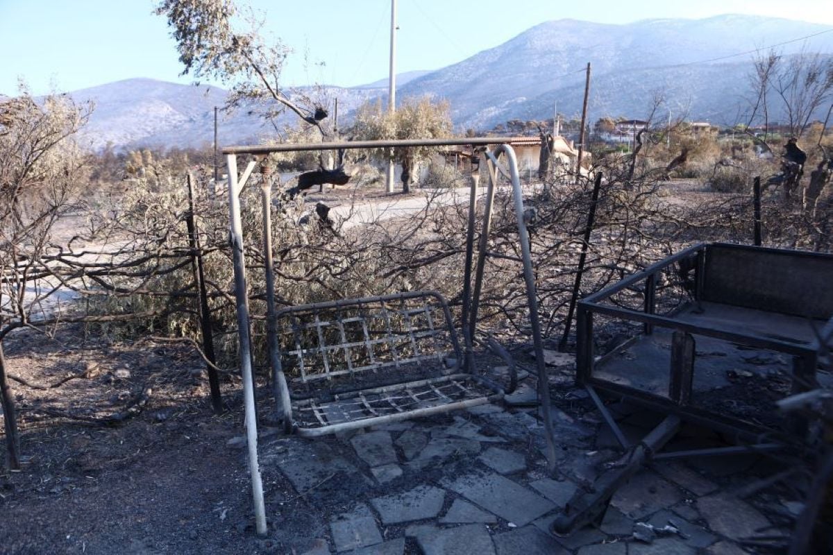 Πόρτο Γερμενό - εικόνες καταστροφής μετά την πυρκαγιά