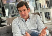 Κολομβία: Εντάσσει όλες τις ένοπλες ομάδες στον κατάλογο των τρομοκρατικών οργανώσεων