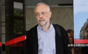 Νέα πυρά Αυγερινού κατά Καρυστιανού: «Κάποιοι ονειρεύονται βουλευτικά έδρανα και συνωμοσίες»