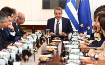 Μητσοτάκης στο υπουργικό: Με την Τουρκία δεν συζητάμε τίποτα πέραν ΑΟΖ και υφαλοκρηπίδας