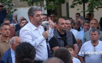 Φθινοπωρινή αντεπίθεση με δύο σταθμούς σχεδιάζει το ΠΑΣΟΚ