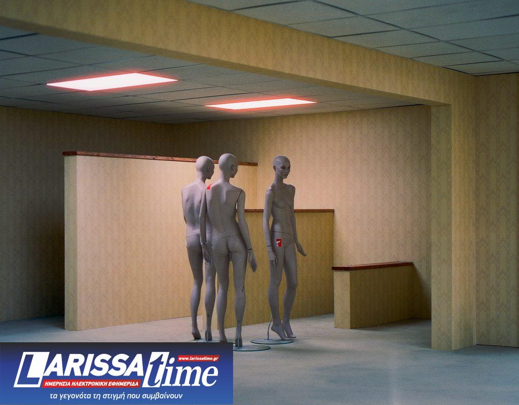 Ο δημιουργός του «Backrooms» Kane Parsons εξηγεί γιατί η μεγαλύτερη κινηματογραφική έκπληξη της χρονιάς στηρίζεται στην πρωτοτυπία της
