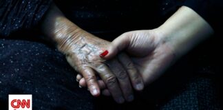 Αν οι γονείς ζήσουν μέχρι τα 100, ισχύει το ίδιο και για τα παιδιά τους; Η επιστήμη απαντά