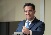 Σαφάρι εγκαινίων από τον υπουργό Υγείας Άδωνι Γεωργιάδη