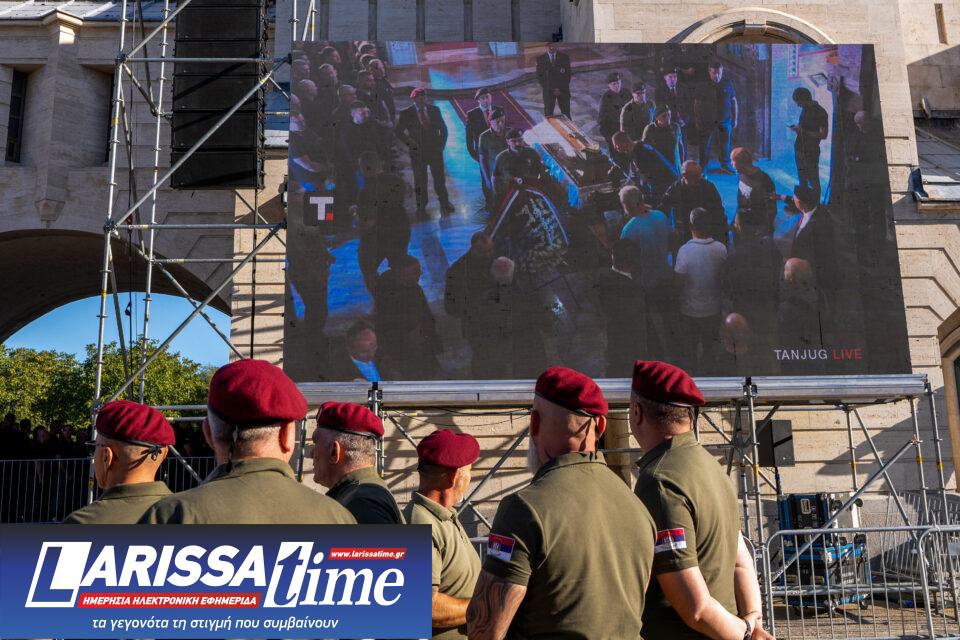 «Δεν έχουν θέση στην Ε.Ε.»: Η αντίδραση του εκπροσώπου της Κομισιόν για τις τιμές στον Μλάντιτς-2
