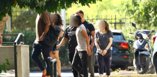 Νεκρό βρέφος στην Κυψέλη: Στη φυλακή ο 43χρονος, η 38χρονη σύντροφός του και ο 26χρονος Αφγανός