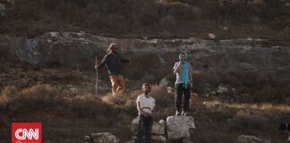 Η Βρετανία απειλεί με «μέτρα» τους εβραϊκούς οικισμούς στη Δ. Όχθη – «Θα απαντήσουμε» λέει το Ισραήλ