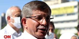 Τουρκία: Έρευνα σε βάρος του Αχμέτ Νταβούτογλου για «εξύβριση του προέδρου»
