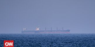 Ιράν: Οι Φρουροί στήνουν «ζώνη απαγόρευσης» στο Ορμούζ – Κυρώσεις σε πλοία χωρίς έγκριση διέλευσης