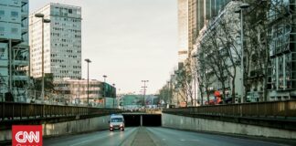 Γαλλία: Νεκρός 22χρονος – Προσπάθησε να πηδήξει από στέγαστρο διοδίων πάνω σε κινούμενο φορτηγό