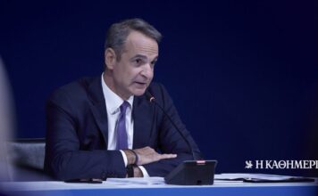 Πυρά Μαξίμου κατά του ΠΑΣΟΚ