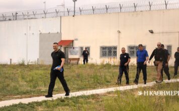 Ηλίας Κασιδιάρης: Ψάχνει «παράθυρο» για να κάνει κόμμα