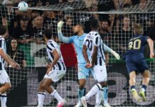 Τριπλή ισοβαθμία στην κορυφή της Serie A, διπλό με δέκα παίκτες για τη Σοσιεδάδ